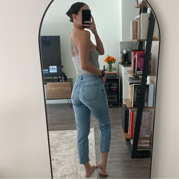 Everlane The Original Cheeky Jeans - Picture 2 of 6